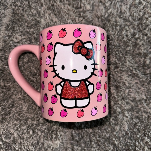 Hello Kitty Strawberry Glitter Ceramic Mug - Picture 1 of 4